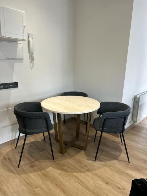 Apartament Piso Deluxe Con Balcon Cerca Del Casco Viejo Bilbao Zewnętrze zdjęcie