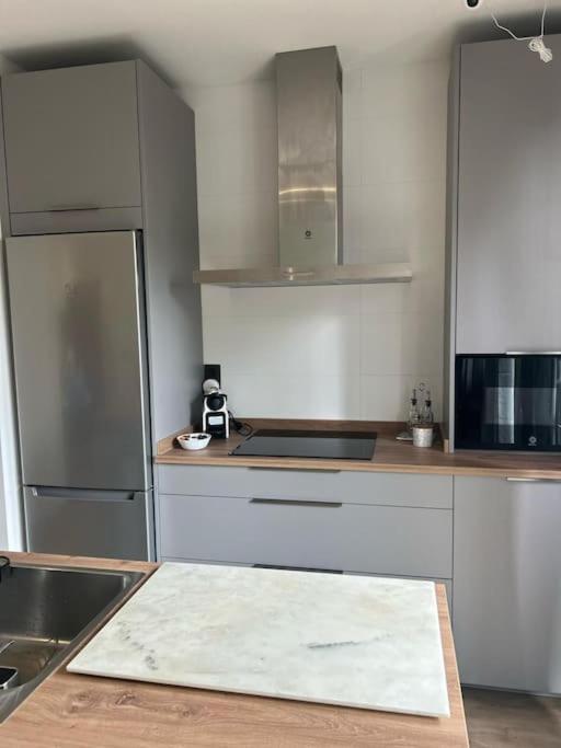 Apartament Piso Deluxe Con Balcon Cerca Del Casco Viejo Bilbao Zewnętrze zdjęcie